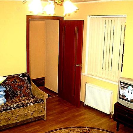 2 Ком Квартира Соборная-Макарова-Макдональдс 4 Дивана Wi-Fi Самый Центр Николаева 2 Этаж Dış mekan fotoğraf